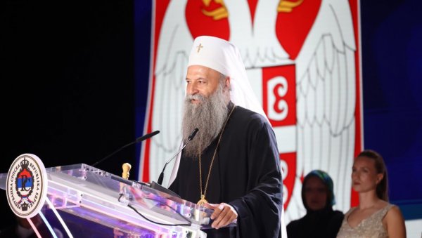 ЈЕДНА ВЕРА, ЈЕДНА ЦРКВА, ЈЕДАН НАРОД: Патријарх порфирије послао моћну поруку Србима