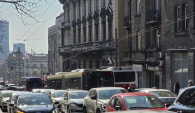 Počela škola, ali i haos na ulicama! AMSS izdao hitno upozorenje: Ako prolazite kroz ovu zonu, odmah kočite i spremite se na nepredviđene reakcije