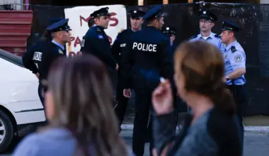 Počeo protest u Prištini protiv presude Specijalnog suda visokim oficirima OVK