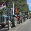 Poljoprivrednici se traktorima priključili „Čuvarima Ustava“: Sastale se dve kolone na ulasku u Bogatić (VIDEO)