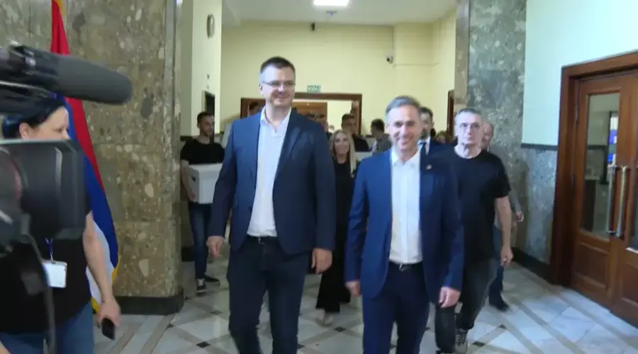 Predali potpise podrške i odmah najavili povlačenje: Iz Narodne Srbije kažu da su spremni na žrtvu, za RIK – “krajnje neuobičajena situacija”