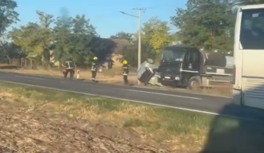 Preticanje autobusa se pretvorilo u horor kod Subotice! Žena (31) poginula na licu mesta: Zabila se u kamion, auto se prevrnuo na krov! (foto, video)