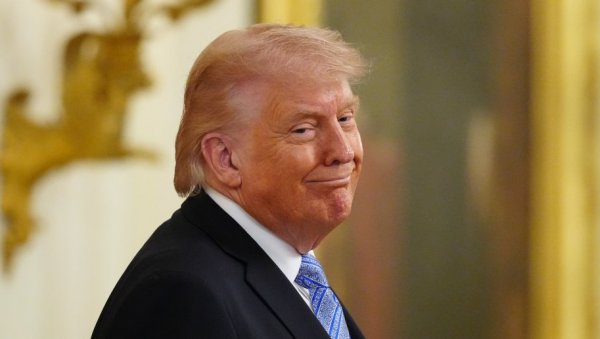 ТРАМП ЗАДОВОЉАН: Продуктиван разговор представника САД и Ирана на маргинама ГС УН ТРАМП ЗАДОВОЉАН: Продуктиван разговор представника САД и Ирана на маргинама ГС УН