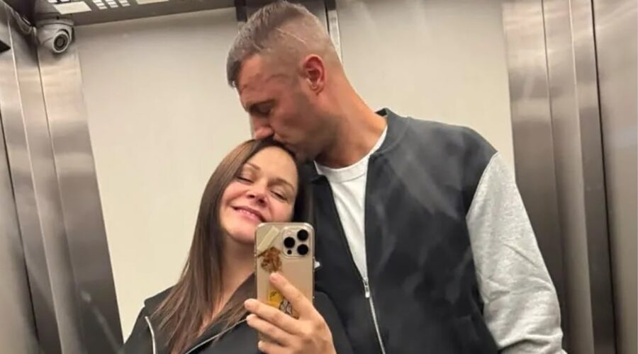 Prvo oglašavanje Silvije Nedeljković nakon porođaja Pevačica dobila blizance posle 17 godina borbe, sad sve raznežila emotivnim rečima: “Slava Bogu”
