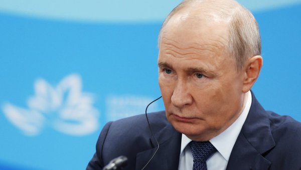 ПУТИН ПОЧЕО РАЗГОВОРЕ СА ВИТКОФОМ И КУШНЕРОМ У КРЕМЉУ: Пренесите Трампу најбоље жеље и речи захвалности ПУТИН ПОЧЕО РАЗГОВОРЕ СА ВИТКОФОМ И КУШНЕРОМ У КРЕМЉУ: Пренесите Трампу најбоље жеље и речи захвалности