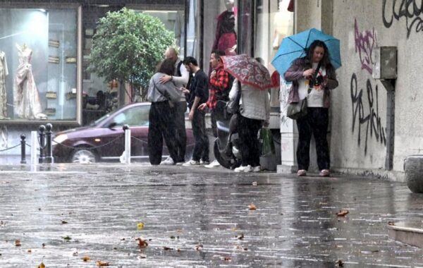 U Srbiji danas oblačno i svežije, mestimično sa kišom, temperatura do 23 stepena