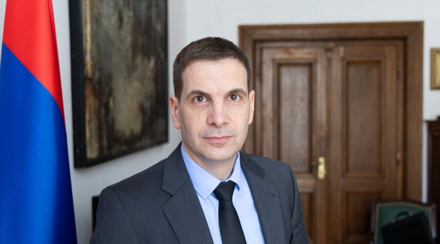RIK proglasio izbornu listu “Autentična desnica – Novi DSS – Monarhisti” (video)
