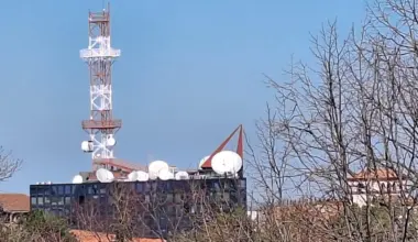 RTS ponovo zove Iliju Srdanovića i direktorku CRTA u izbornu debatnu emisiju za koju je Vučić prihvatio poziv