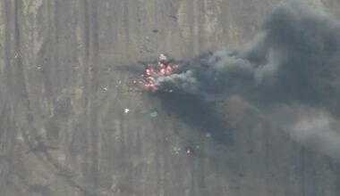 RUSI IZVELI BRUTALAN GERANIJUMSKI UDAR: Pečurka dima prekrila nebo, od opreme vredne milione dolara ostao zapaljeni krater