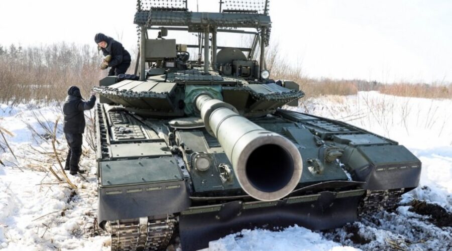 RUSKI TENKOVI BRZI, I GOTOVO NEZAUSTAVLjIVI: Ovako se modernizuje Putinova ubojita mašinerija, Zelenski u velikom problemu (FOTO/VIDEO)