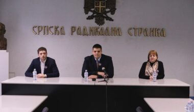 Radikali na izborima na listi Ujedinjena Srbija, podržavaju Vučića za premijera