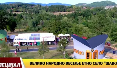 Roditelji: Jovina gimnazija ostala bez još dva odeljenja, dok direktor Stojković slavi ispod šatre
