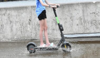 Roditelji treba da li deca ispunjavaju zakonske uslove za vožnju trotineta