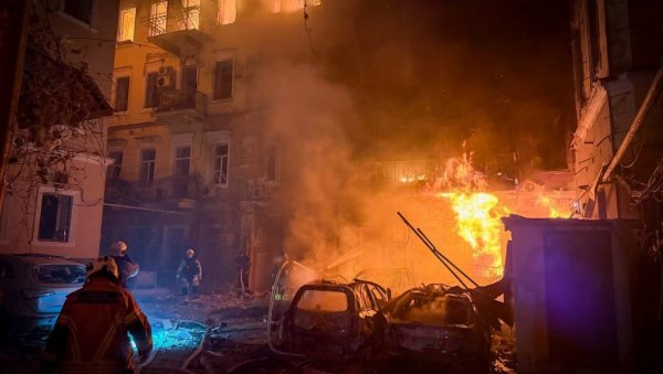 ПАКАО ОД ДЊЕПРОПЕТРОВСКА ДО ОДЕСЕ: Руси распалили по кључним артеријама украјинске војске - ево шта су све уништили ПАКАО ОД ДЊЕПРОПЕТРОВСКА ДО ОДЕСЕ: Руси распалили по кључним артеријама украјинске војске - ево шта су све уништили