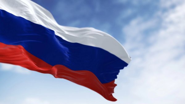 УПРКОС СПОЉНОМ ПРИТИСКУ: Руски народ се определио за јачање земље