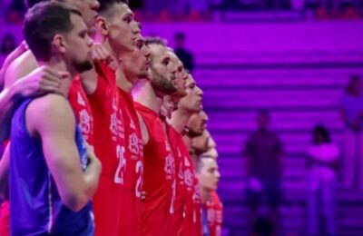 SLOVENIJA PREKINULA SAN ORLOVA O MEDALJI: Odbojkaši Srbije poraženi u osmini finala Evropskog prvenstva!