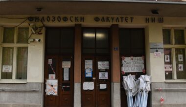SOLIDARNOST NA DELU U NIŠU: Prikupljeno više od 1,5 miliona dinara za profesore na Filozofskom koji mesecima ne primaju plate!