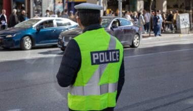 SRBIN UHAPŠEN U GRČKOJ: Ilegalno prevozio migranta