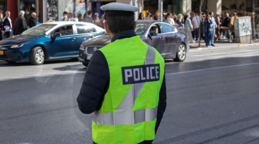 SRBIN UHAPŠEN U GRČKOJ: Ilegalno prevozio migranta