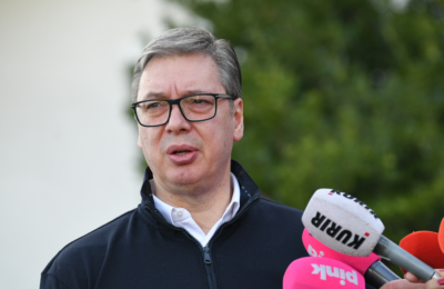 ŠTA SLEDI POSLE VUČIĆEVE OSTAVKE: Izbori najkasnije za 90 dana, funkciju predsednika preuzima predsednica Skupštine!