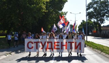 STUDENTI DANAS OBELEŽAVAJU 22 MESECA OD PADA NADSTREŠNICE: Komemorativne šetnje u Beogradu, Novom Sadu i Nišu!
