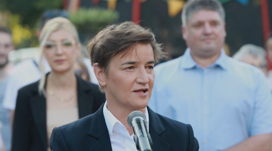 Sada, kada smo došli do istine, vidi se koliko je monstruozno ovo što su pokušali da nam urade” Brnabić oplela po Sandru Gociju zbog komentara o “zvučnom topu
