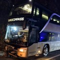 Saslušan vozač iz Srbije nakon nesreće sa autobusom punim osnovaca! Vozilo udarilo u kamenu kosinu, delovi stene se obrušili…
