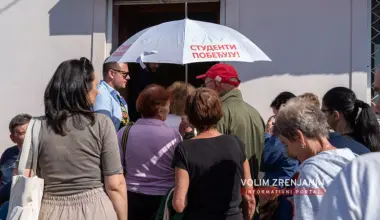 Satima čekali zajedno – od 96-godišnjeg Zrenjaninca do majki sa bebama: (Novi) optimizam „STUDENTI POBEĐUJU“ Dan podrške Studentskoj listi