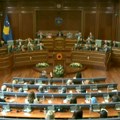 Sednica skupštine u Prištini prekinuta i drugi put danas: Čitaku nije izabrana, poslanici DPK i DSK napustili salu (video)