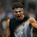 Šelton dobio američki derbi, Zverev poslednja prepreka