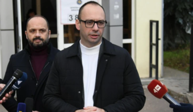 Simić: Kurti krši propise, pravo potpredsednika skupštine pripada srpskom narodu