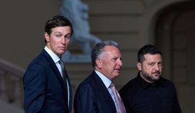 Specijalni voz sa Vitkofom i Kušnerom krenuo iz Kijeva