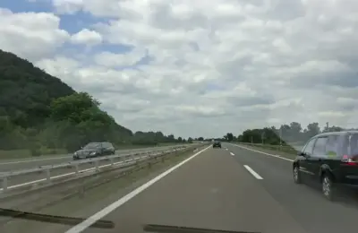 Stanje na putevima: Saobraćaj na naplatnim rampama neometan