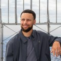Stef Kari ispisao istoriju NBA lige: Novi ugovor i neverovatan rekord FOTO