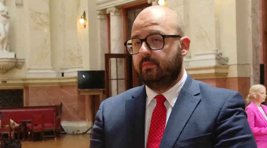 Stefan Janjić: Na čelu odbora koji je predložio amandman o prenameni opožarenog zemljišta – poslanik SPS