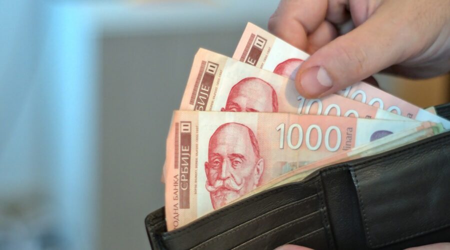 Stiže još novca za penzionere! Do 35.000 dinara je već na računima: Pre povećanja penzija stiže još jedna isplata, ovo su detalji