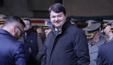 Struka traži ostavku Petrova zbog izjave o špijuniranju