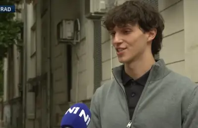 Student o prikupljanju potpisa za listu: Hronična nedostupnost notara usporila proces, ali građani bili spremni da čekaju ceo dan