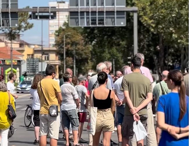Studenti i građani Niša obeležili 22 meseca od pada nadstrešnice u Novom Sadu