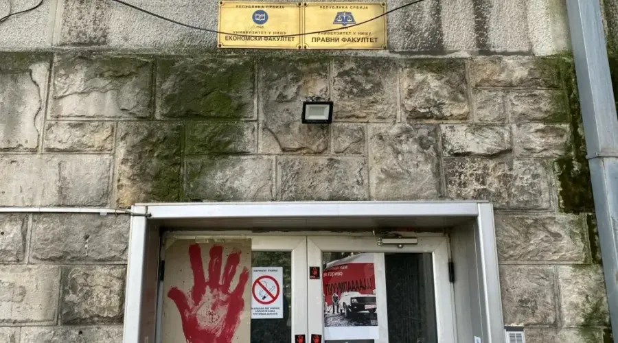 Studenti u blokadi: Špijunski softver instaliran i kod dvoje studenata Pravnog fakulteta u Nišu