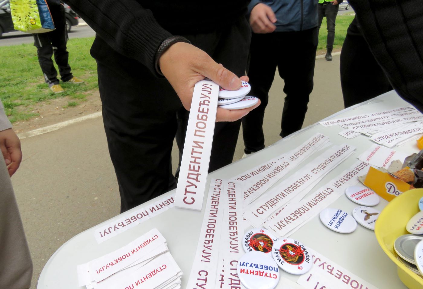 studenti-u-blokadi-poceli-prikupljanje-potpisa-za-izbornu-listu-na-banovom-brdu,-sutra-u-nisu-na-tri-lokacije studenti-u-blokadi-poceli-prikupljanje-potpisa-za-izbornu-listu-na-banovom-brdu,-sutra-u-nisu-na-tri-lokacije