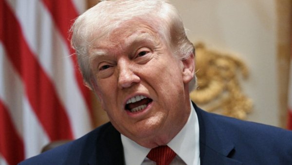 СУД БРУТАЛНО ОШАМАРИО ТРАМПА: Забранили му да открије којег су држављанства бирачи