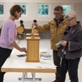 Švajcarci odbacili inicijativu o pooštravanju pravila neutralnosti, pokazuju preliminarni rezultati