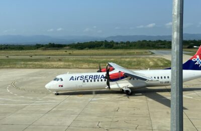 Sve više putnika leti sa Morave! Kraljevački aerodrom u avgustu zabeležio veliki rast, evo koje su destinacije bile u ponudi