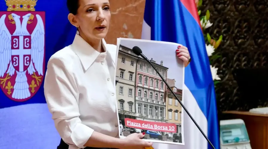 Tepić: Vojvođanski funcioneri kupuju stanove u Trstu, dok se resursi “fiktivno održavaju”