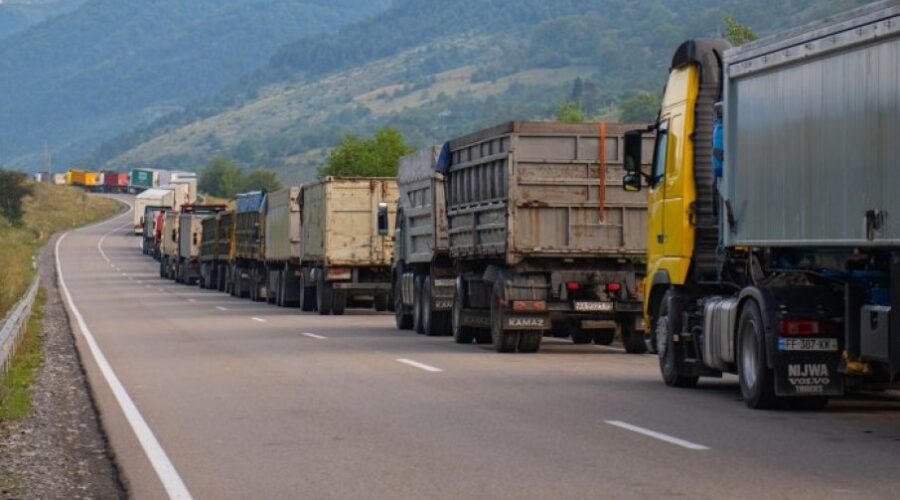 Teretna vozila na izlazu iz Srbije, čekaju do šest sati