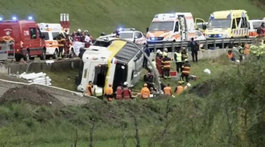 Teška nesreća u Švajcarskoj: Autobus sa 48 turista sleteo sa puta, ima poginulih | Srpska dijaspora