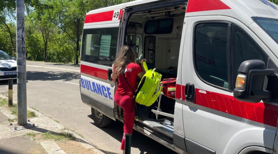 Teško povređena devojčica stara 14 godina u saobraćajnoj nesreći u Beogradu