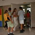 Toplotni talas se nastavlja do daljeg, ali u školu se mora po pravilima dres koda: Evo šta je sve zabranjeno obući