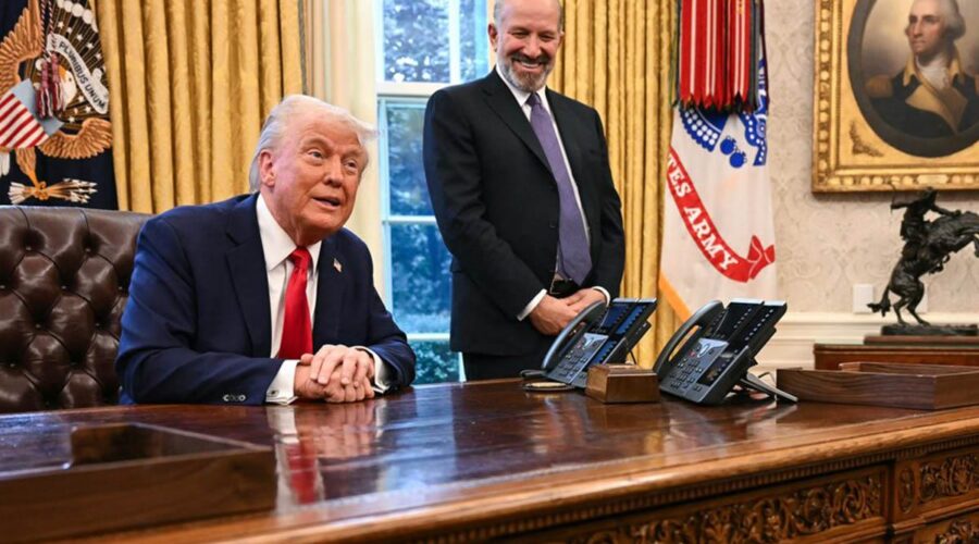 Trampov ministar pobrkao Iran i Venecuelu: Nijedan Amerikanac nije poginuo! Hauard Latnik se izvinio i naveo da je u ratu protiv Teherana 18 mrtvih vojnika SAD